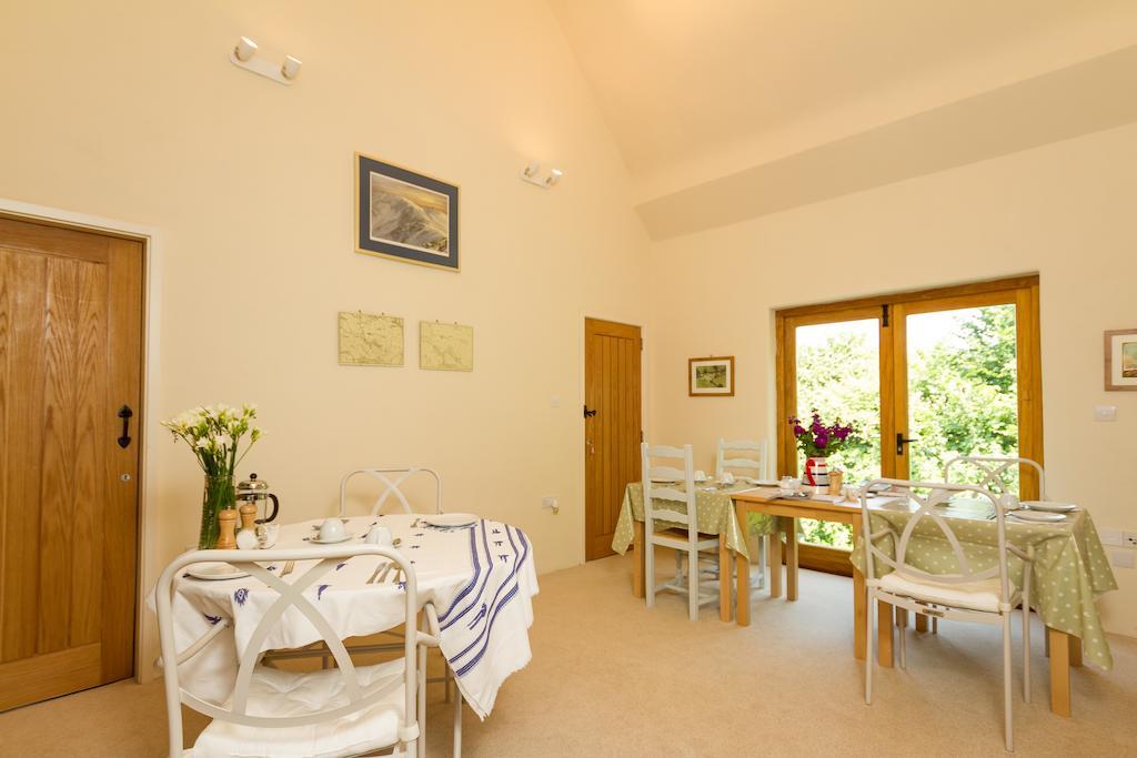 Wyke Farm Hotel Axminster Cameră foto